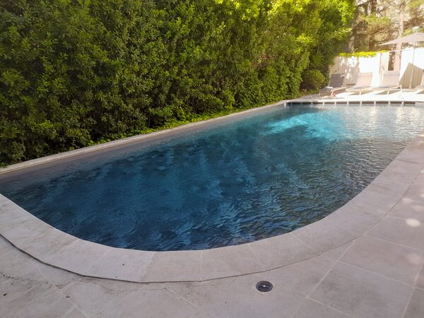 Révolution piscine + création d'un escalier intérieur 17.41.08 (2)