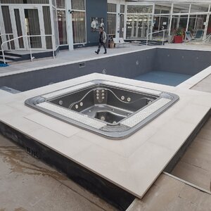 Rénovation d'une piscine + Création d'un pédiluve 17.34.43 (3)