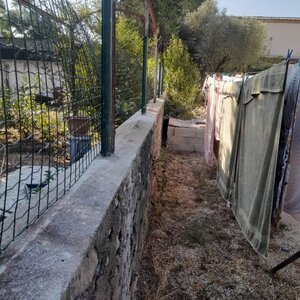 Pose de clôture souple, sur mur de clôture 2024-10-13 at 14.39.01 (2)