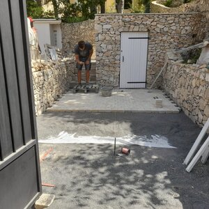 Pose de clôture souple, sur mur de clôture 2024-10-13 at 14.44.08 (2)