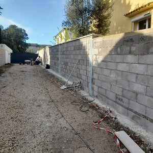 Création d'un mur de clôture + ravalement de mur existant 17.41.27