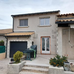 Ravalement de façade maison et pose de pierre en terrasse 2