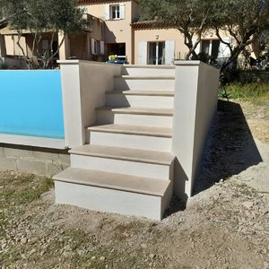 Rénovation terrase, coulage d'une chape traditionnelle plus pose de dallage en pierre format 40x60x3 cm + Plus application d'un enduit monocouche imperméable 14